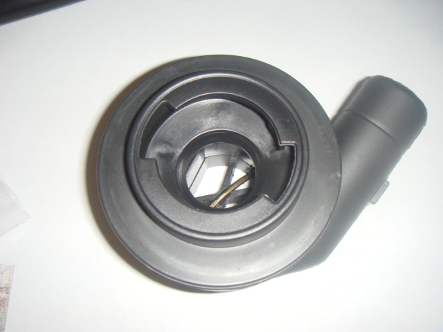 Масло помойка + доп вентиляция ДВС . Ставиться в заливную горловину .